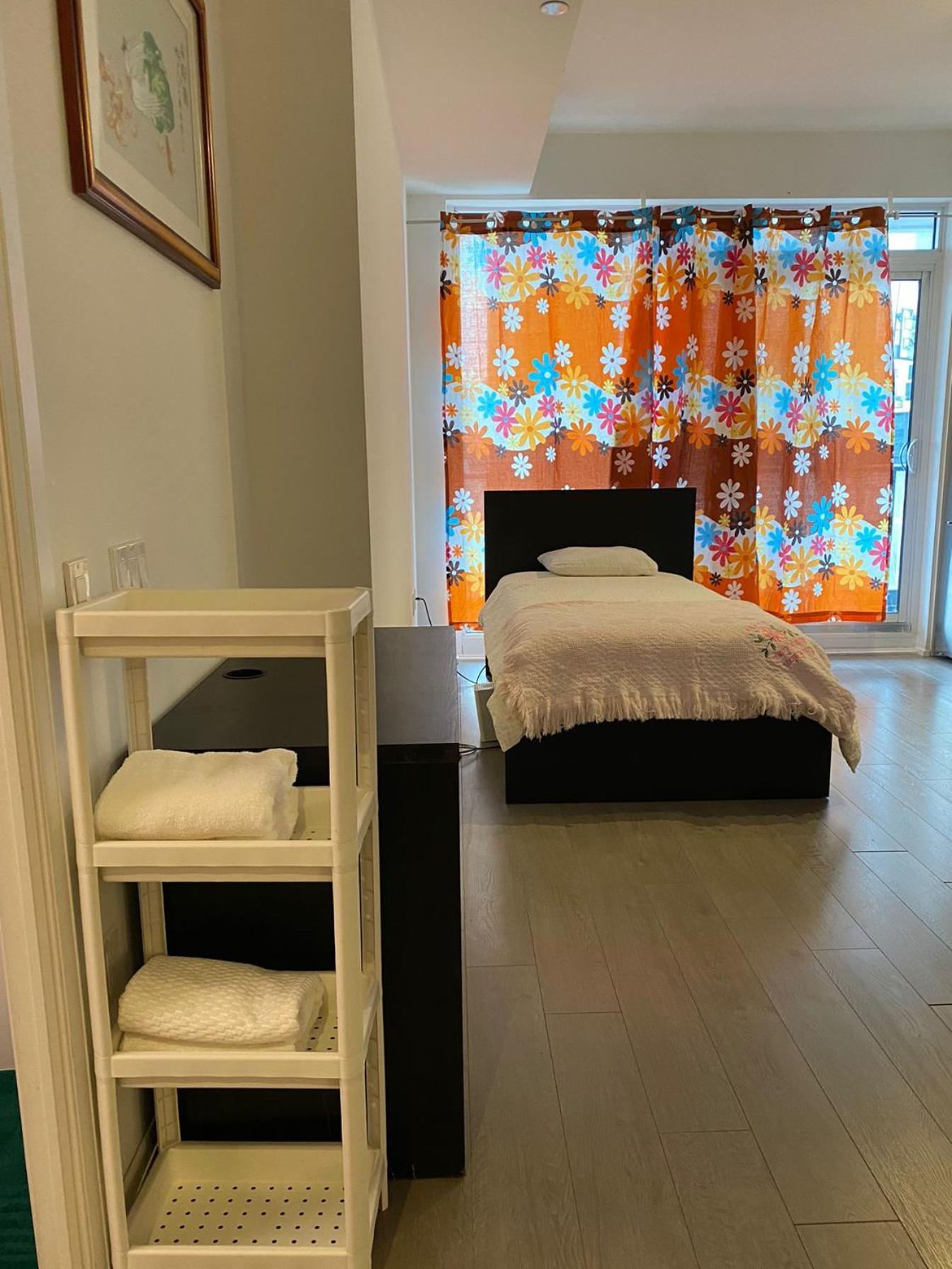 Cozy Holiday Home Торонто Экстерьер фото